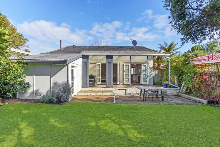 1/9 Cresta Avenue Beach Haven_10