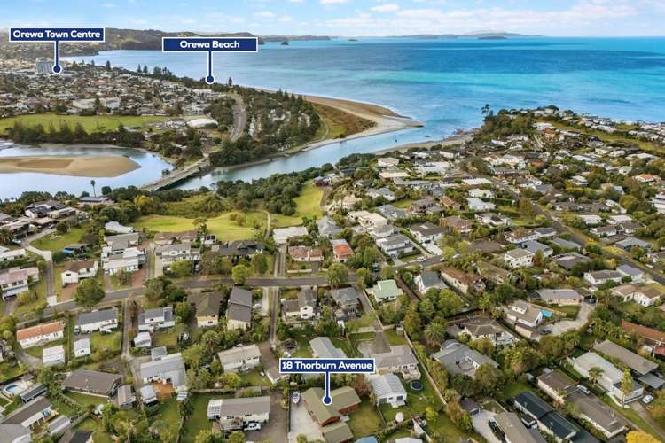 18 Thorburn Avenue Red Beach_15