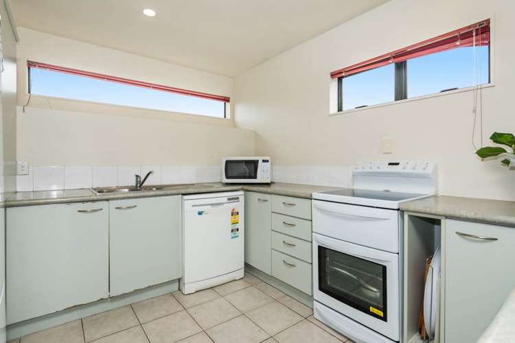 75 Girrahween Drive Totara Vale_8