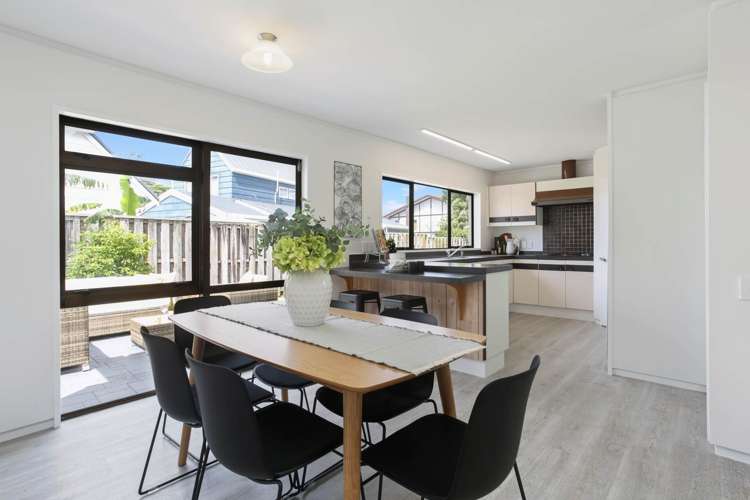 26 Kennedy Avenue Forrest Hill_5