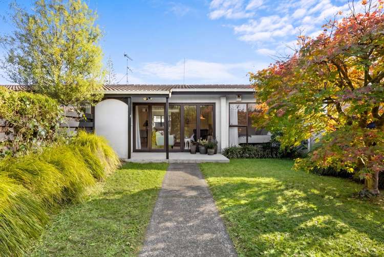2/14 Longford Street_0