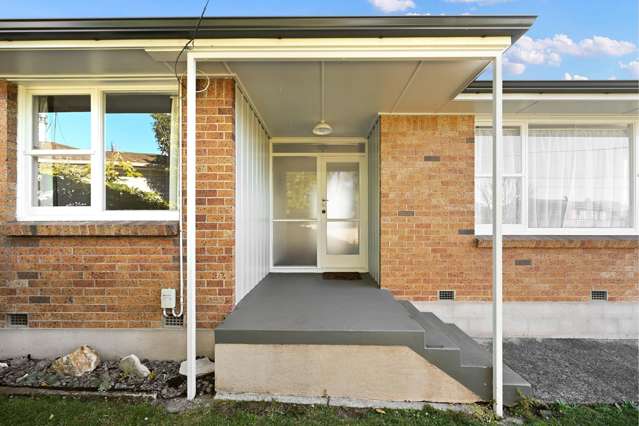 13 Frederick Drive Dinsdale_2