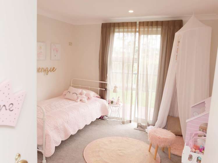 8 Nikau Way Riverhead_13