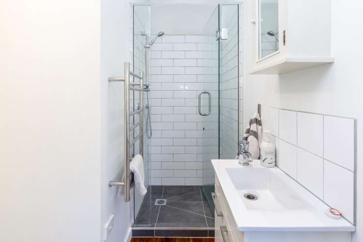 39 Holly Road Merivale_43