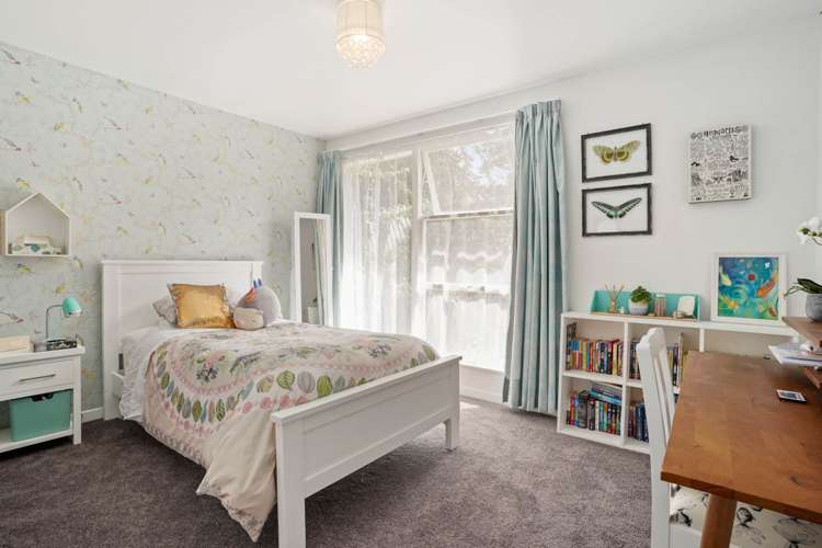 118 Park Hill Road Birkenhead_9