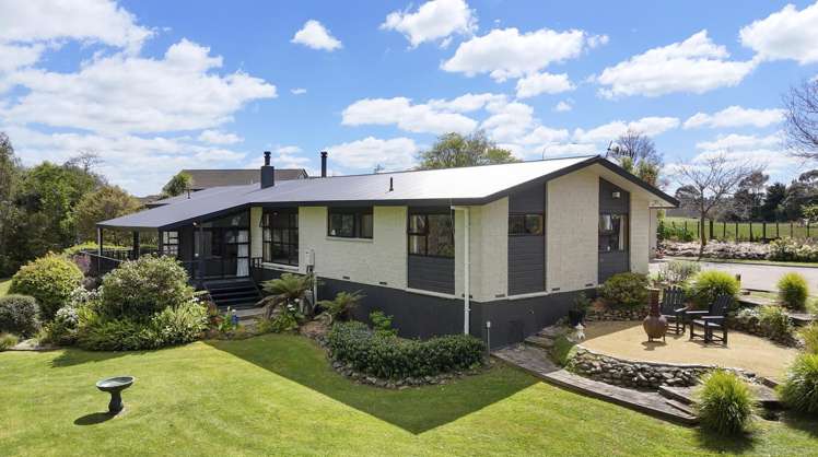 61 Turitea Road Fitzherbert_6