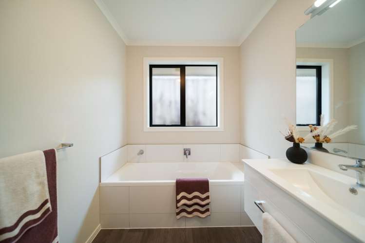 16A Albert Street Hamilton East_13