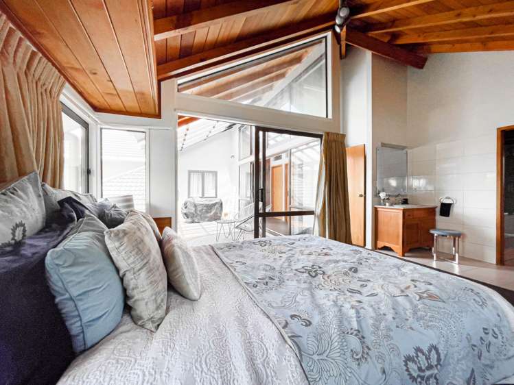 34 Seacliffe Road Hillsborough_17