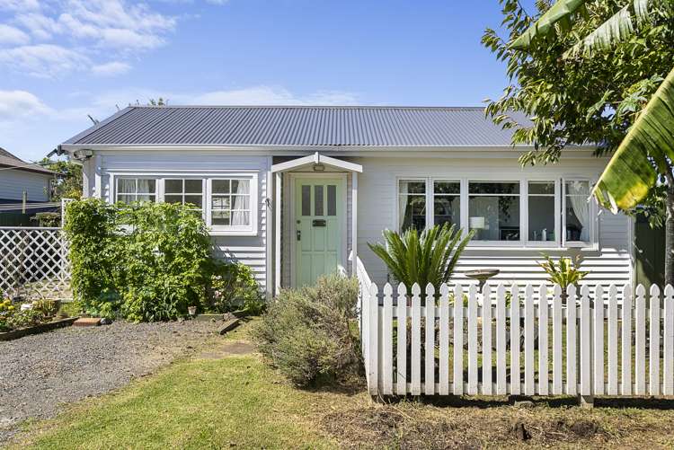 53 Paparoa Road Cockle Bay_18