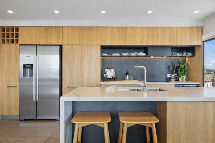 1702/38A Liverpool Street_4