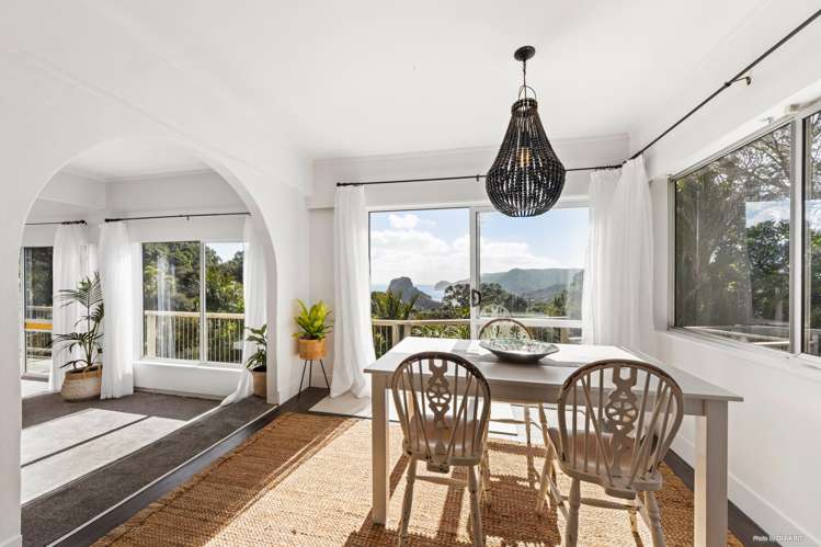 74 Rayner Road Piha_6