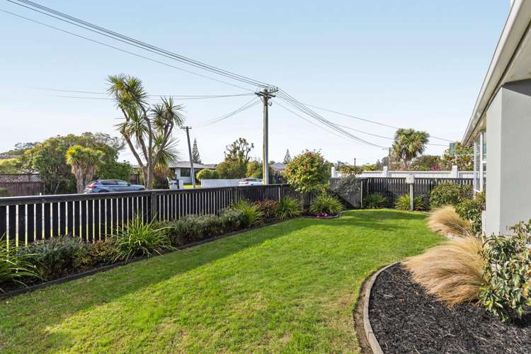 138 Rocking Horse Road Southshore_14