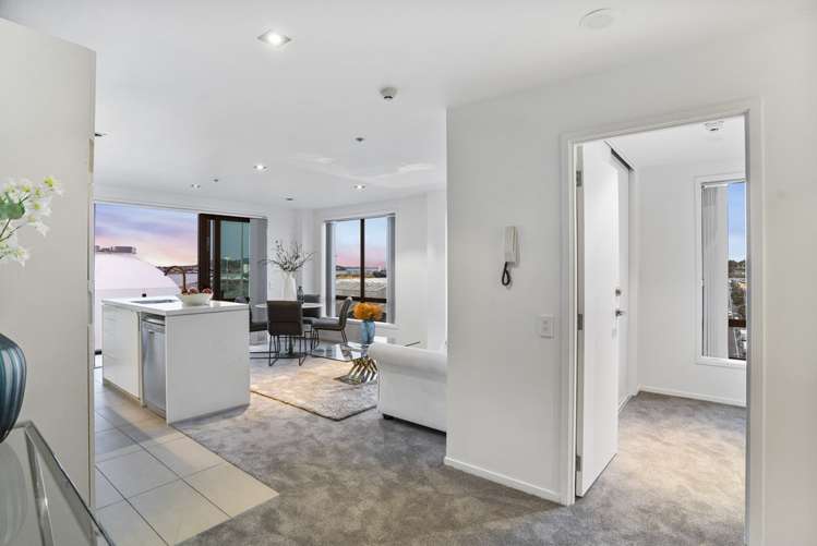 725/8 Dockside Lane Auckland Central_11