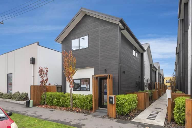 1/322 Hereford Street_0