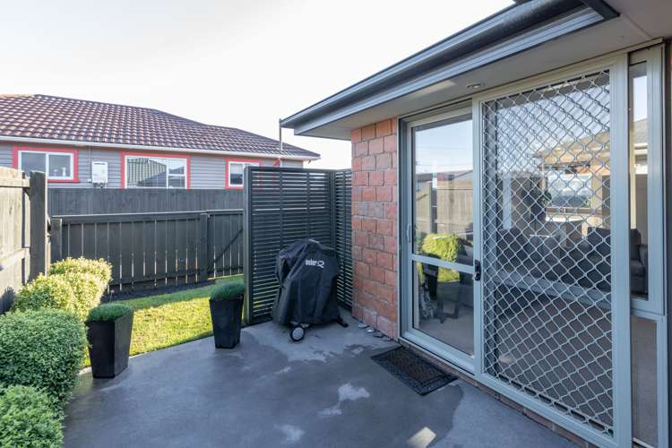 2/31 Neill Street Hornby_9