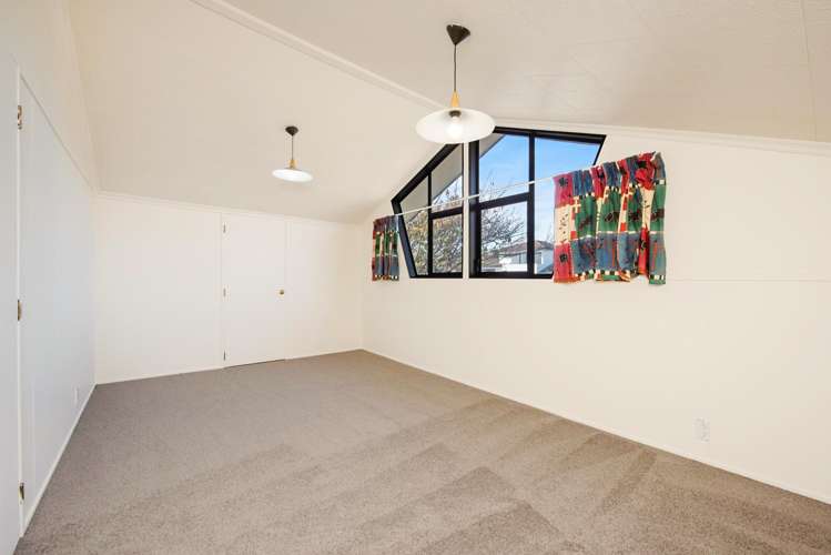 16 Regal Street Levin_27