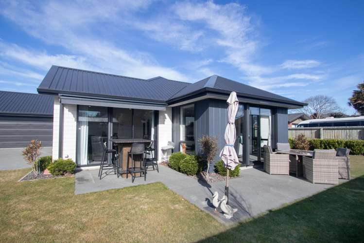 71 Racecourse Road Allenton_21