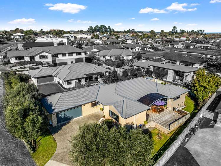 23 Lithgow Drive Otamatea_33