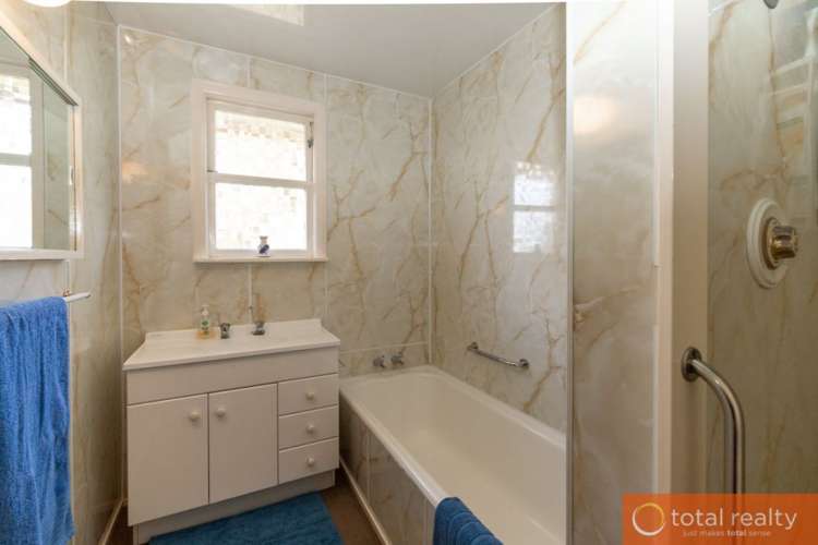 4 Shand Street Green Island_15