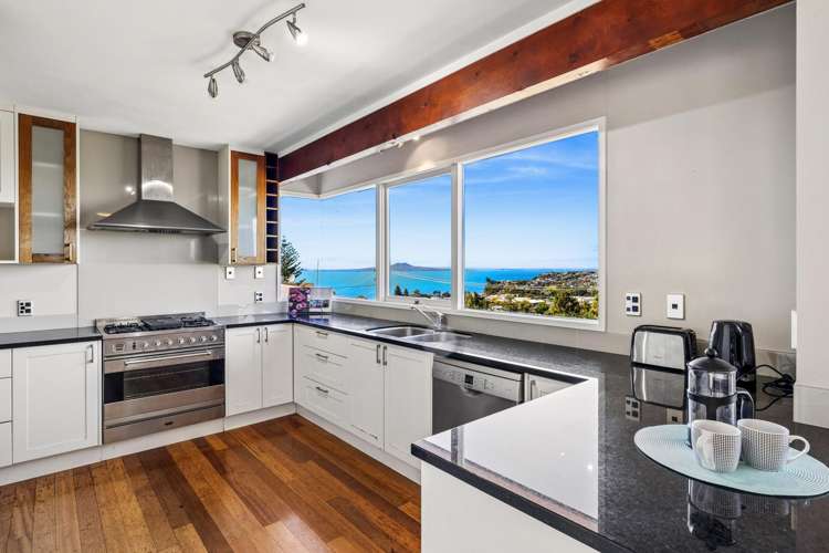 13 Carlisle Road Torbay_4