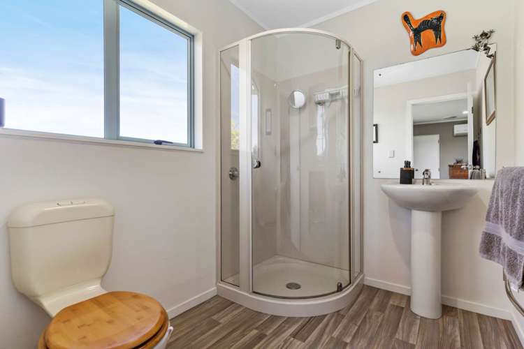 72 Westhead Road Pollok_26