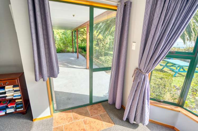 2A Golden Sands Road Barrytown_12