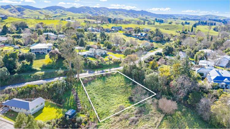7 Windsor Road Waipawa_2