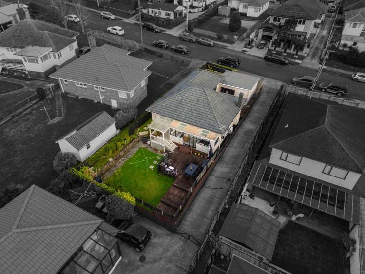 7 Netherlands Avenue Kelston_15