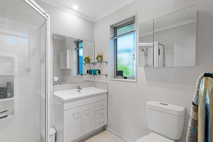 4 Ruske Place Grandview Heights_11