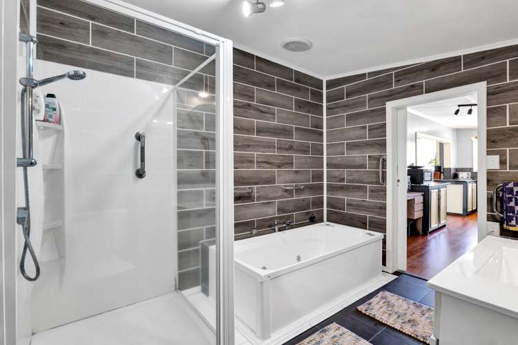 10 Tauranga-A-Ika Street Manaia_16