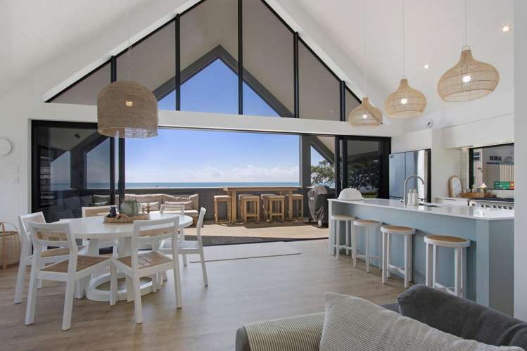 10b Beach Road Waihi Beach_6