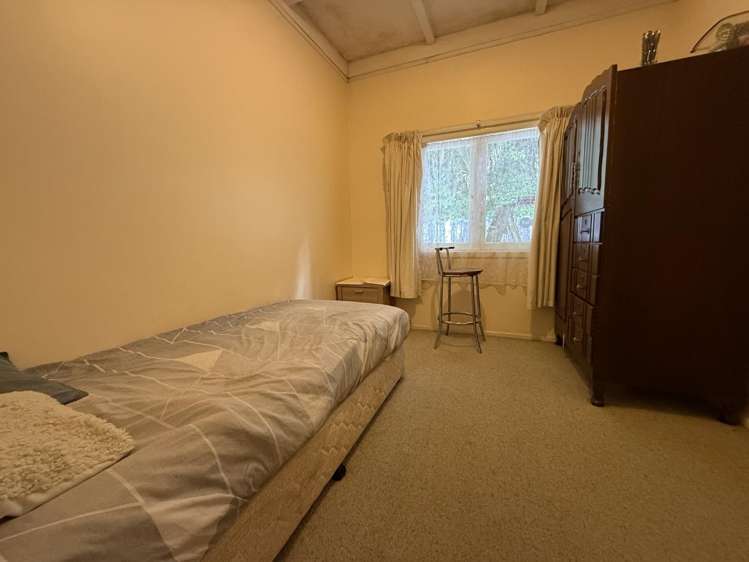 12 Beach Road 10938_9