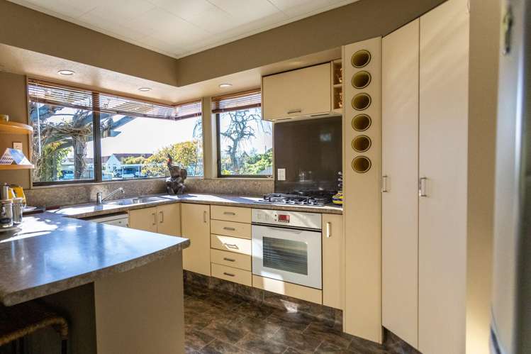 27 Lancaster Street Tamatea_7