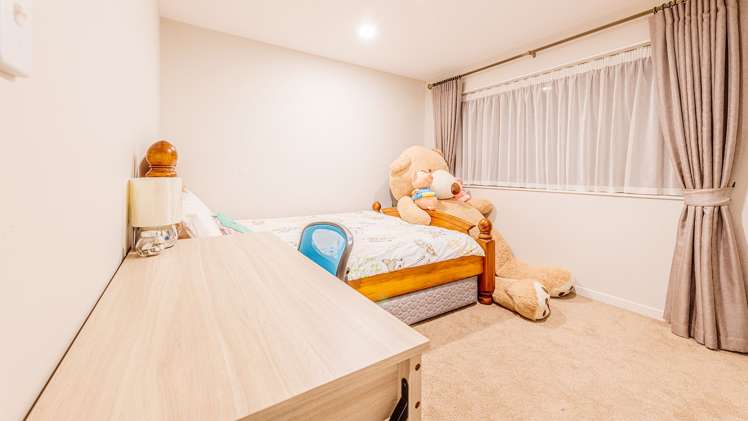 21 Quattro Avenue Flat Bush_21