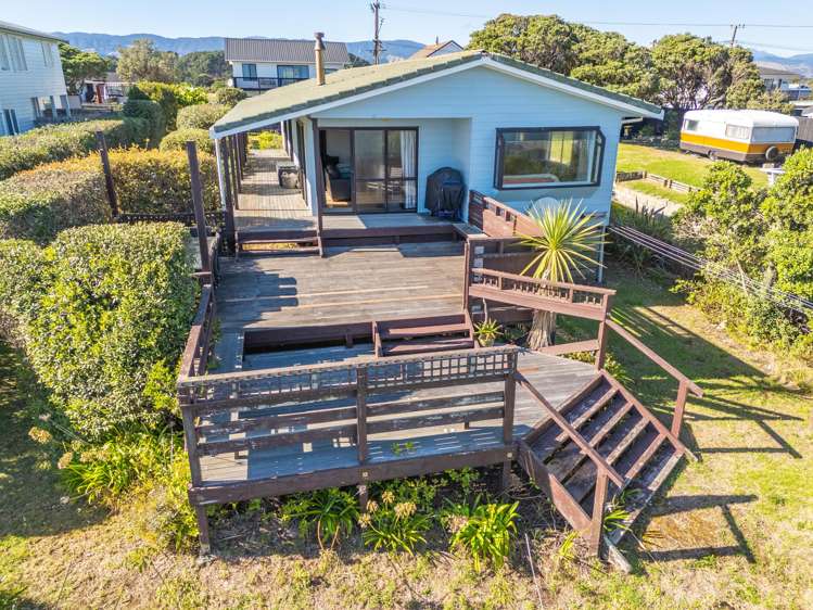 9 Moana Street Otaki Beach_19