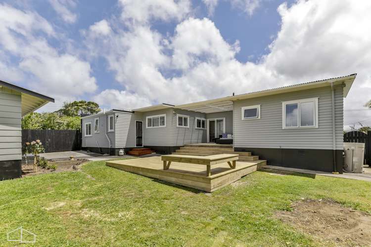 84 Shaw Road Oratia_2