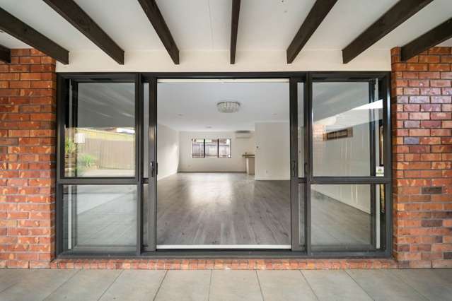 Solid Brick & Tile Sensation