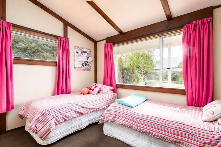 4 Gill Crescent Redwoodtown_13