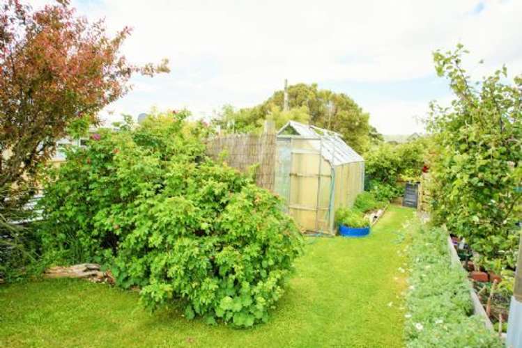 12 Burns Street Owaka_14