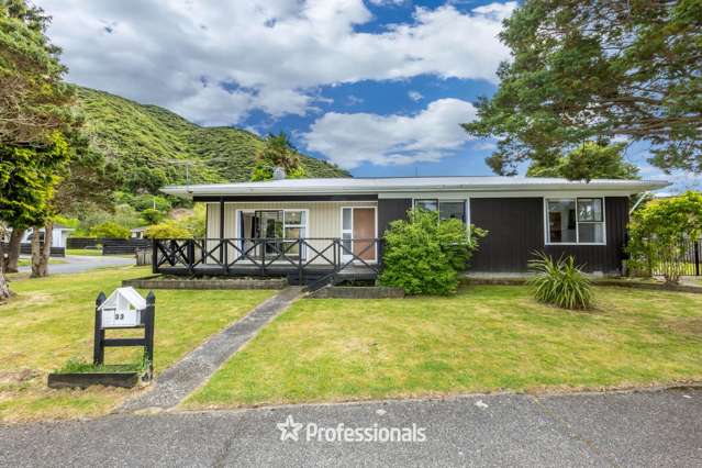33 Larchmont Grove Totara Park_2