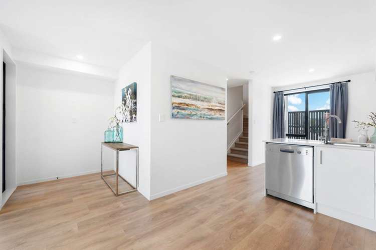 148 Squadron Drive Hobsonville_7