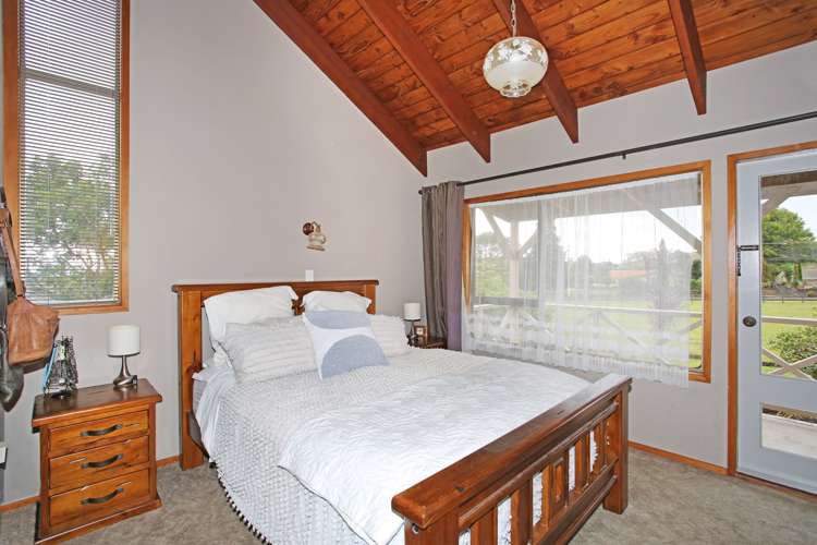 214 Razorback Road Bombay_9