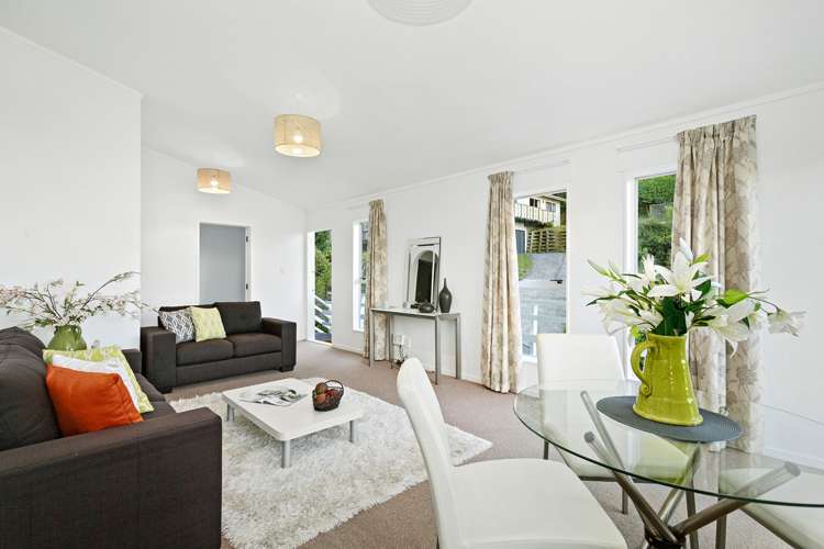 24 Fyvie Avenue Tawa_4