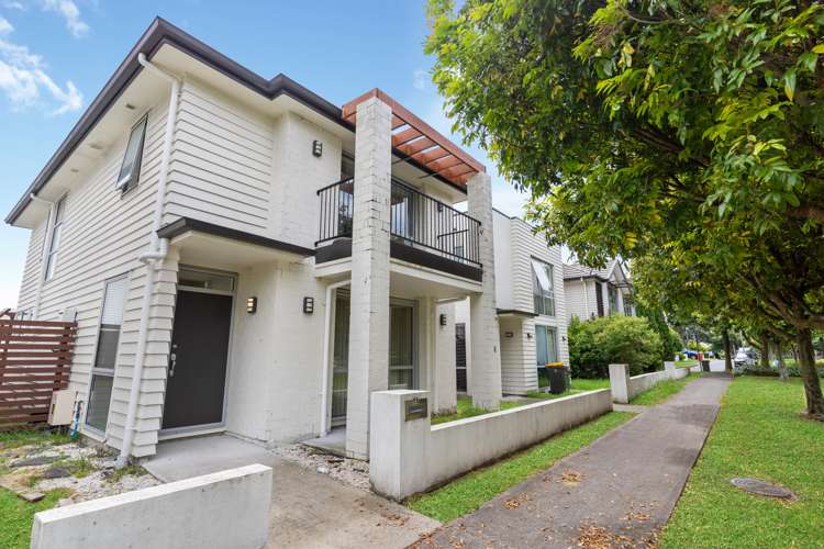 11 Phar Lap Crescent Takanini_8