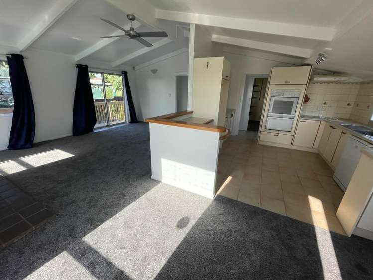 13 Lismore Place Papatoetoe_9