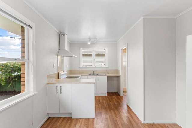 1/8 Crown Street Royal Oak_4