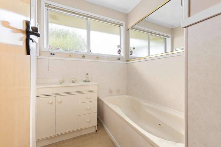 88 Poaka Avenue Dinsdale_17