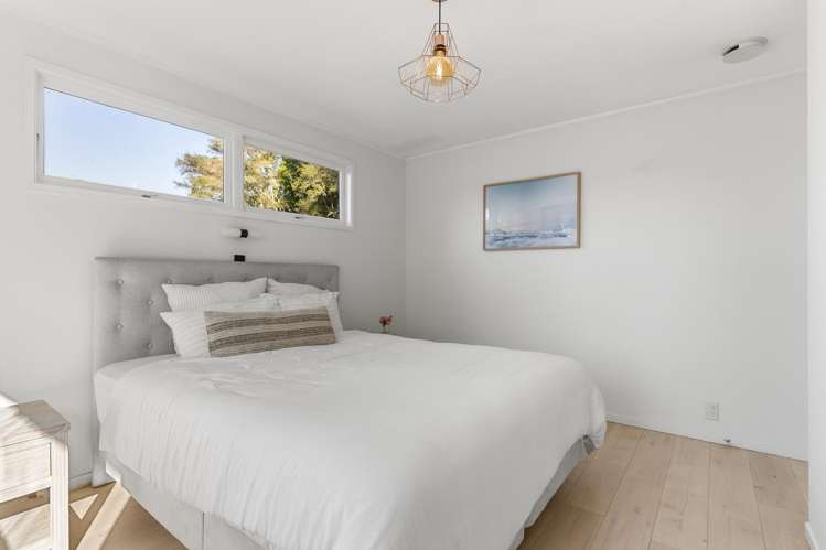 200 Godley Road Titirangi_12