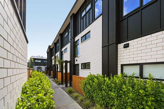 10/131 Merivale Lane Merivale_3