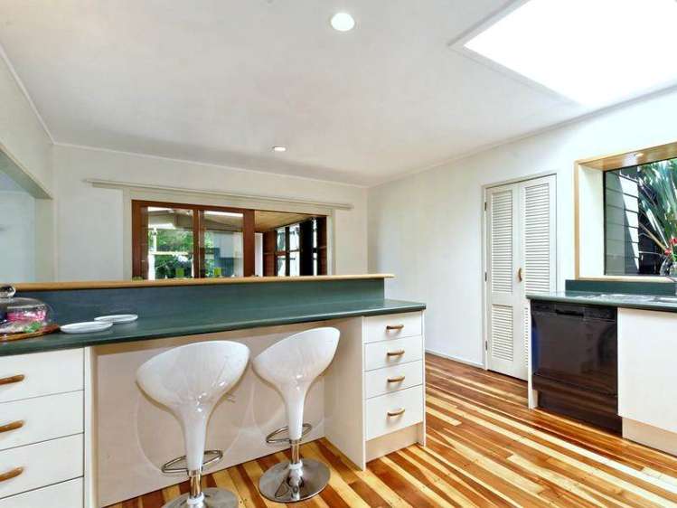 82 Scenic Drive Titirangi_5